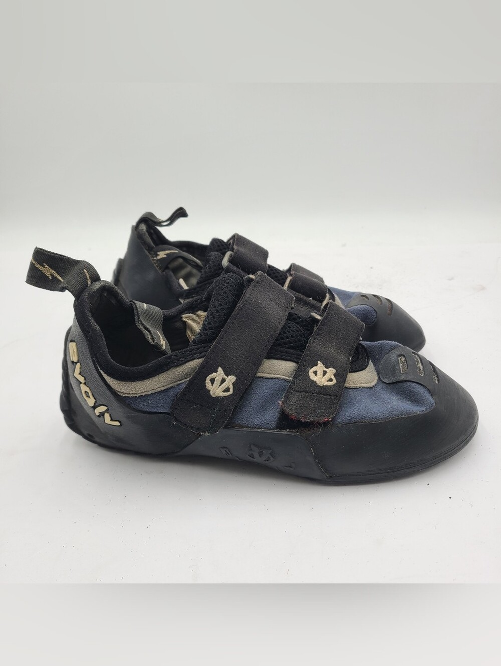 B29 Evolv VTR3D eco-Trax USA Black Mens Size 7.5 Rock Climbing Shoes Straps